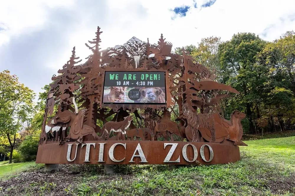 Utica Zoo